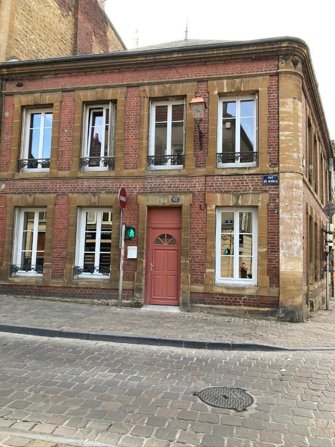 Suite Charles - Vue Musee Rimbaud Charleville-Mezieres Exterior foto